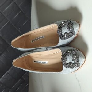 Manolo Blahnik Hangisi 70 Crystal Pumps EU 37.5 Silver Glitter Bridal Heels